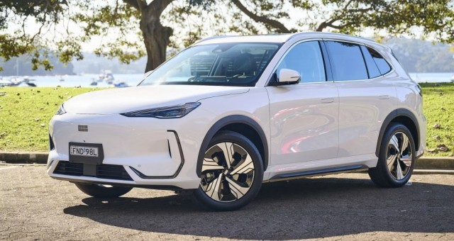 Geely EX5 bản nâng cấp lộ diện: Mạnh hơn, thêm LiDAR và chuyển sang dẫn động cầu sau
